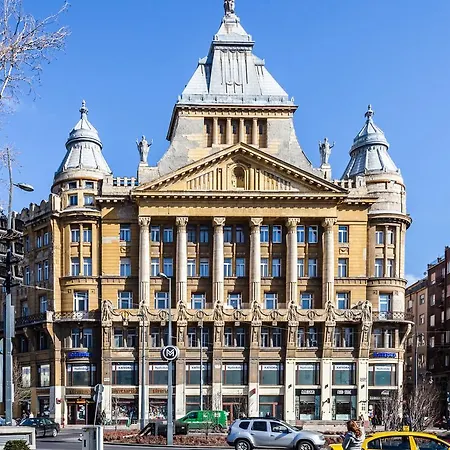 Real Anker Ii Lägenhet Budapest