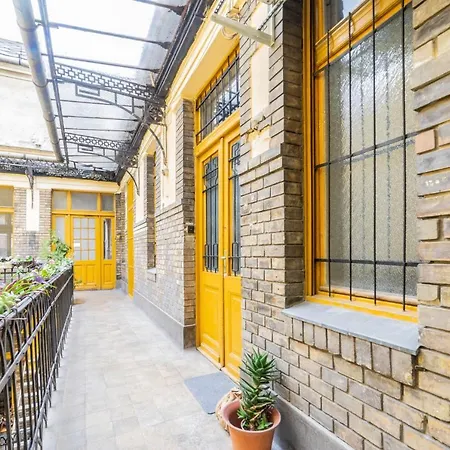 Real Anker Ii * Budapest